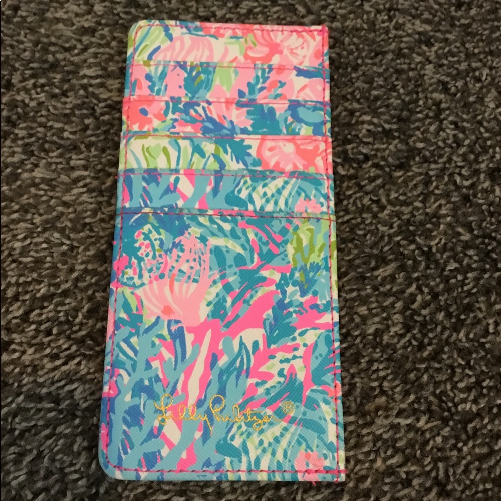 Cute Lilly Pulitzer GWP Travel Wallet